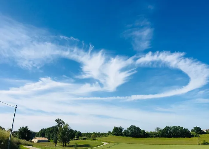 Labarthe Bed & Breakfast Baleyssagues